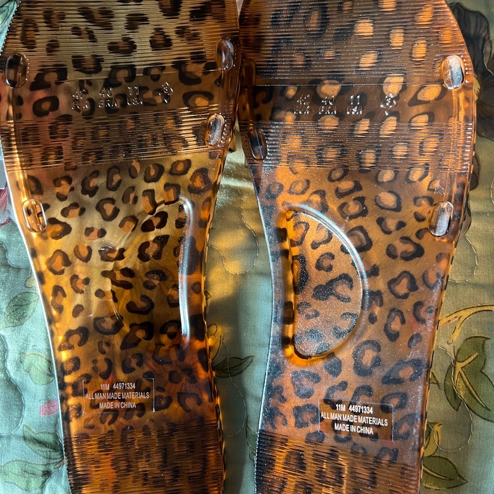 Women sandals